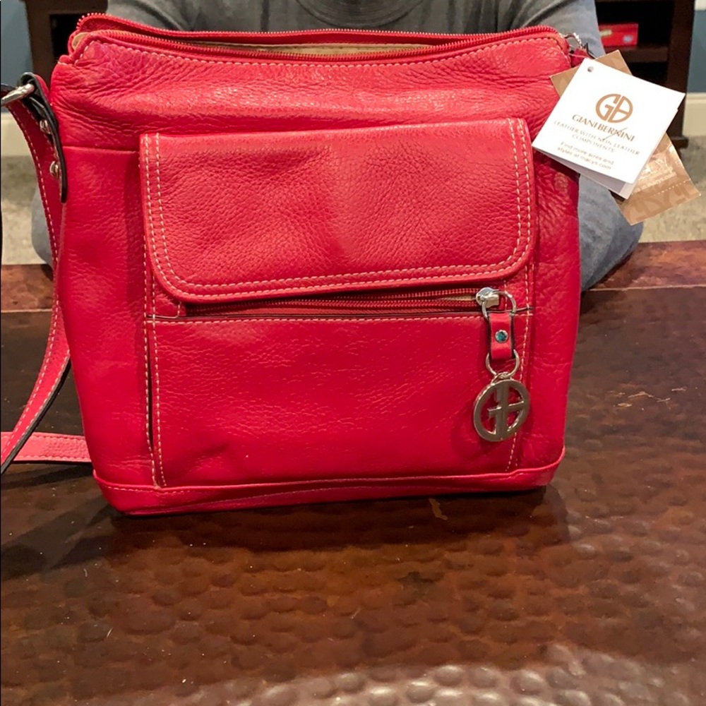 Giani Bernini Red leather pebble crossbody